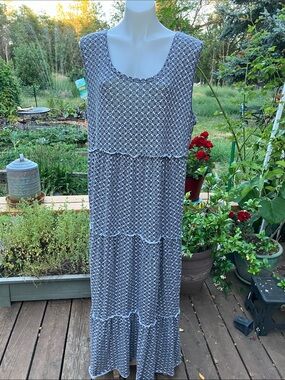 Indigo long sleeveless tiered dress 3X Grey and White